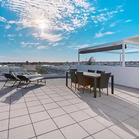 Punta Prima Penthouse - By Welcomely Apartament
